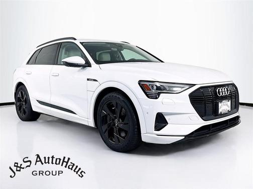 2022 Audi e-tron Premium