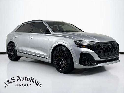 Satellite Silver Metallic 2024 Audi SQ8 4.0T Prestige