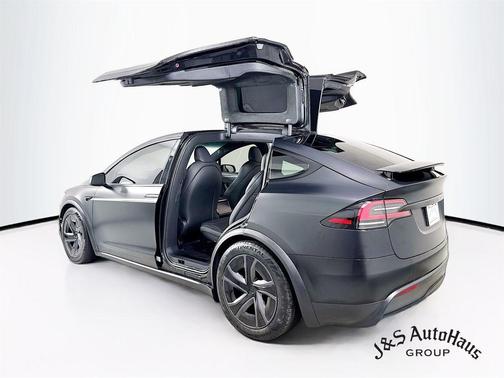 2026 Tesla Model X Base