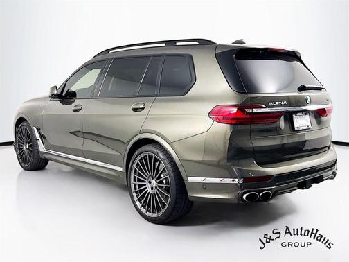 2022 BMW X7 M50i