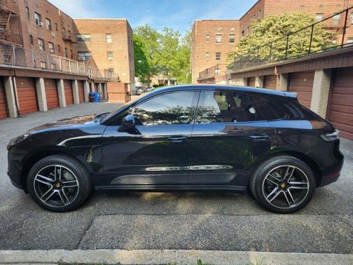 2021 Porsche Macan S