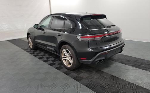 2022 Porsche Macan Base