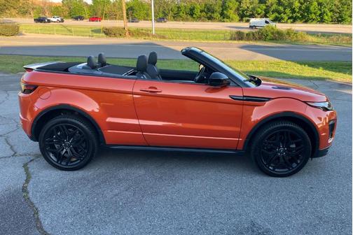 Phoenix Orange 2018 Land Rover Range Rover Evoque HSE Dynamic