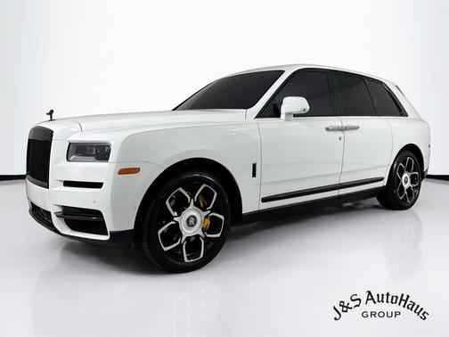 Arctic White 2022 Rolls-Royce Cullinan