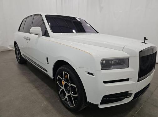 White 2022 Rolls-Royce Cullinan
