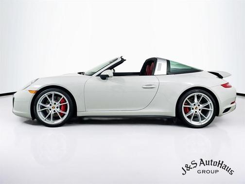 2019 Porsche 911 Targa 4S