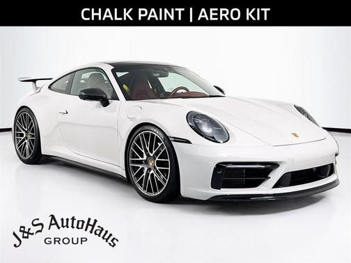 2021 Porsche 911 Carrera