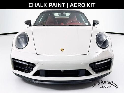 2021 Porsche 911 Carrera