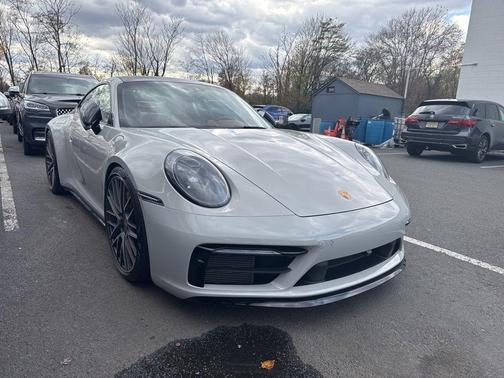 2021 Porsche 911 Carrera