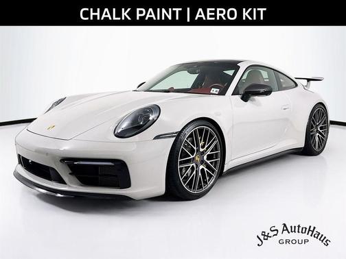 2021 Porsche 911 Carrera