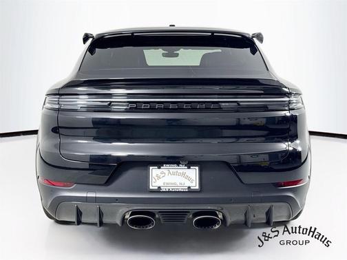 2024 Porsche Cayenne Turbo GT