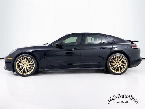 2021 Porsche Panamera Base