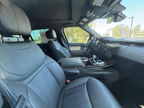 2024 Land Rover Range Rover Sport SE