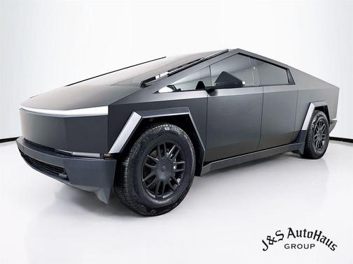 2025 Tesla Cybertruck Base