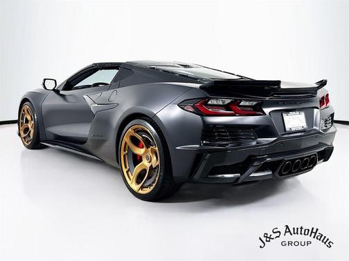 Gray Metallic 2023 Chevrolet Corvette Z06