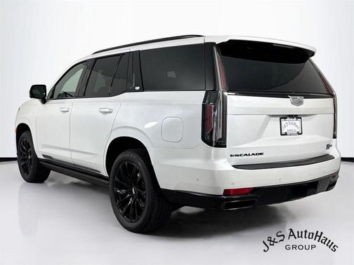 Crystal White Tri-Coat 2024 Cadillac Escalade Sport Platinum