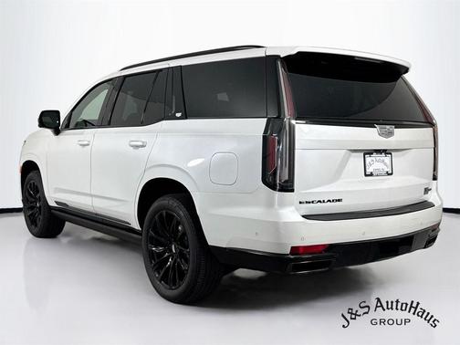 Crystal White Tri-Coat 2024 Cadillac Escalade Sport Platinum