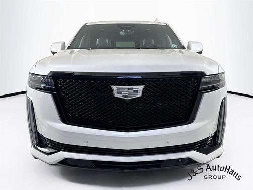 Crystal White Tri-Coat 2024 Cadillac Escalade Sport Platinum
