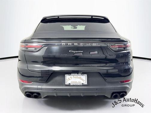 Black Metallic 2023 Porsche Cayenne Platinum Edition