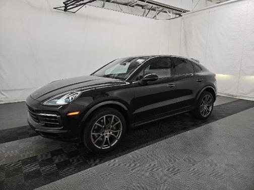 Black Metallic 2023 Porsche Cayenne Platinum Edition