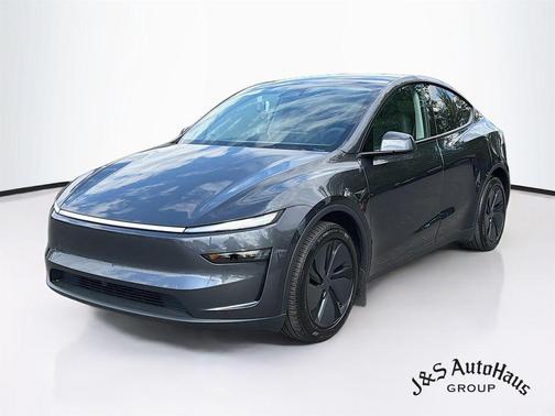 Gray 2026 Tesla Model Y Long Range
