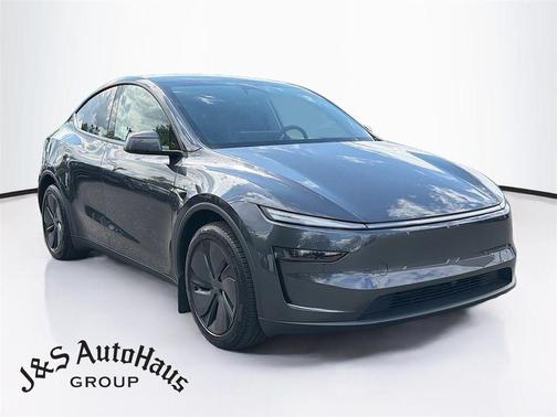 Gray 2026 Tesla Model Y Long Range