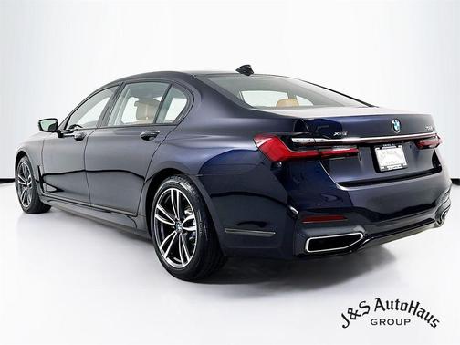 2022 BMW 750 i xDrive