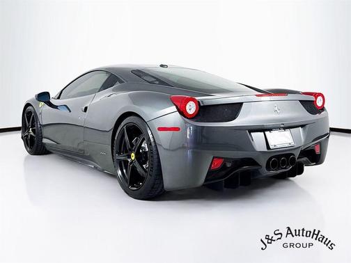 2015 Ferrari 458 Italia Base