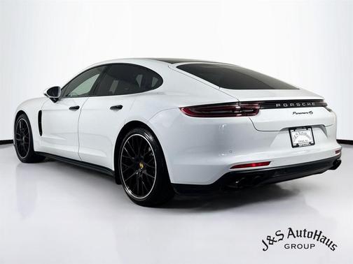 White 2018 Porsche Panamera 4S