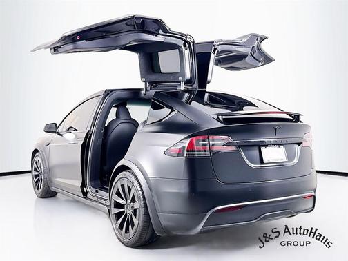 Black 2022 Tesla Model X Base
