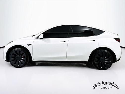 2024 Tesla Model Y Performance