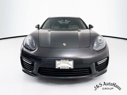 2015 Porsche Panamera GTS