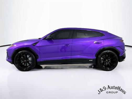 Purple 2024 Lamborghini Urus S