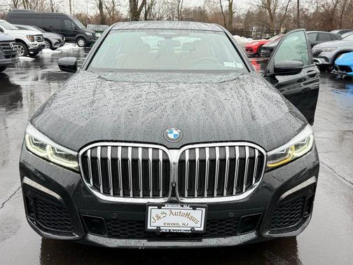 2021 BMW 740 i xDrive