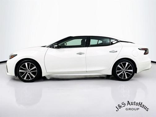 2021 Nissan Maxima SV