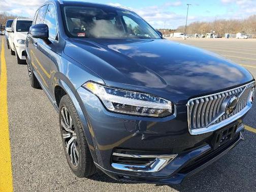 2023 Volvo XC90 B6 Plus 7-Seater