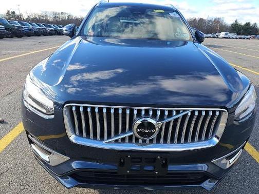 2023 Volvo XC90 B6 Plus 7-Seater