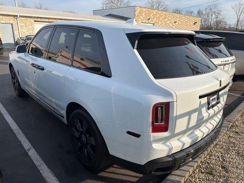 White 2023 Rolls-Royce Cullinan