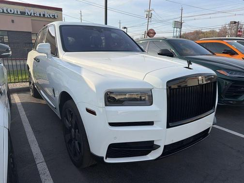 White 2023 Rolls-Royce Cullinan