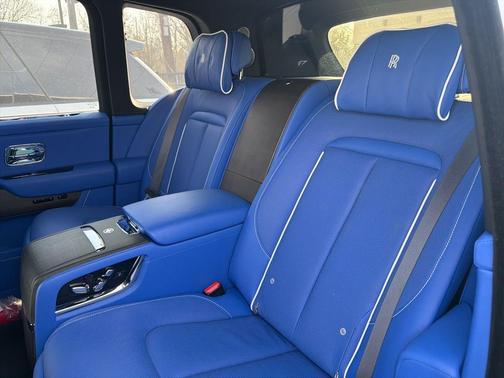 White 2023 Rolls-Royce Cullinan