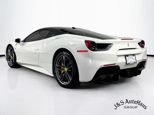 White 2016 Ferrari 488 GTB Base