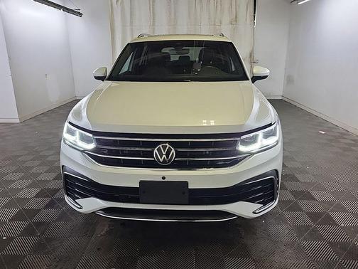 2022 Volkswagen Tiguan 2.0T SEL R-Line