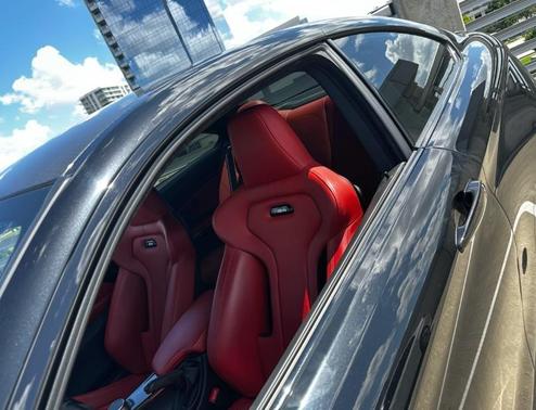 Black Sapphire Metallic 2019 BMW M4 Base