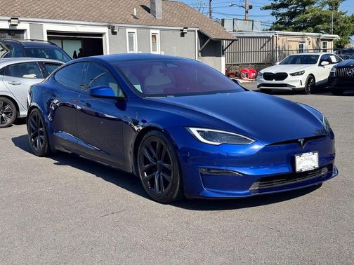 2022 Tesla Model S Base