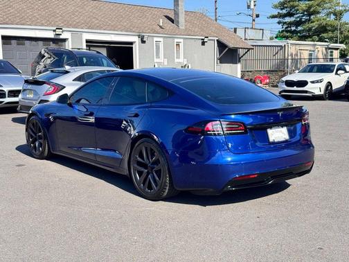2022 Tesla Model S Base