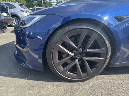 2022 Tesla Model S Base
