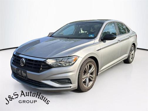 Pyrite Silver Metallic 2020 Volkswagen Jetta 1.4T R-Line