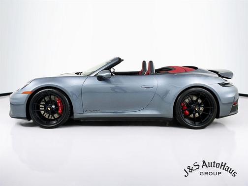 2025 Porsche 911 Carrera GTS