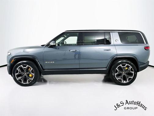 2024 Rivian R1S Adventure Quad Motor Large Pack