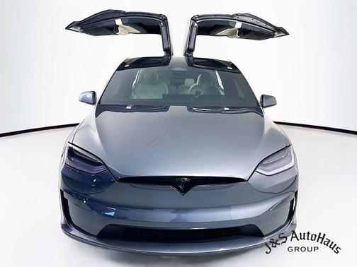 Midnight Silver Metallic 2022 Tesla Model X Plaid